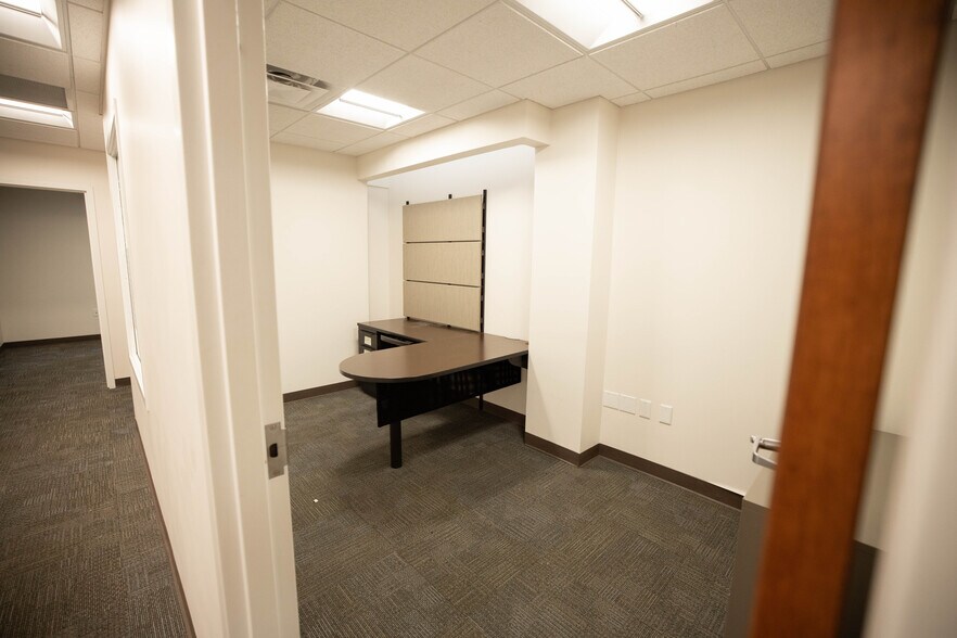 More Photos Of 505 E Green St, Champaign Office For Lease