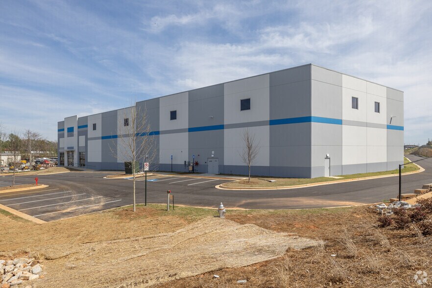 More Photos Of 7555 Factory Shoals Rd, Austell Distribution For Lease