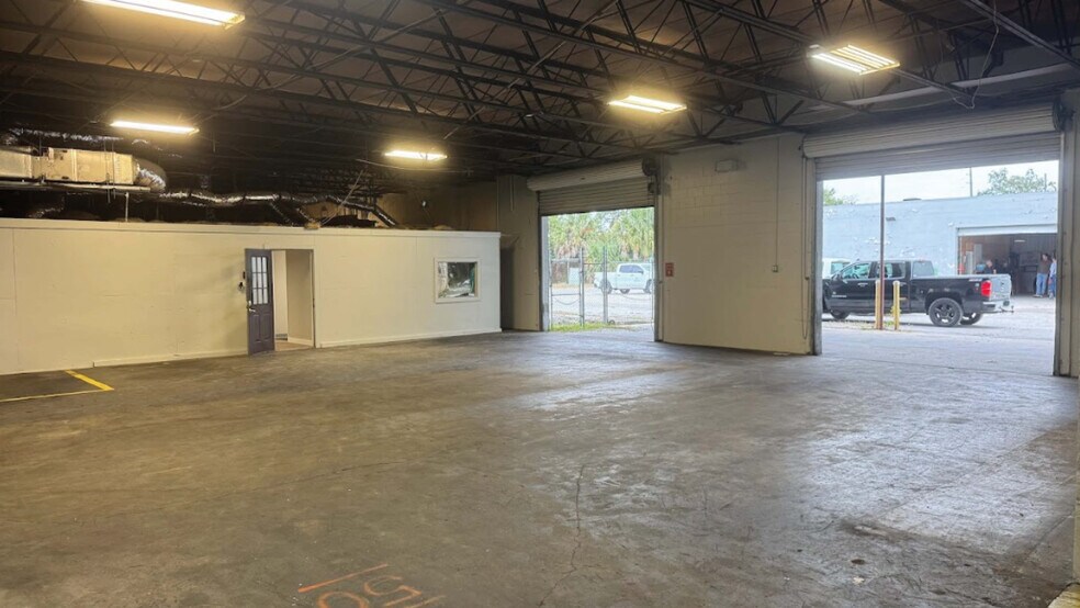 More Photos Of 1840 River Oaks Rd, Jacksonville Warehouse For Sale