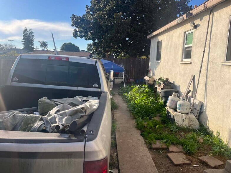 More Photos Of 1068 McDonald Ave, Wilmington Multifamily For Sale