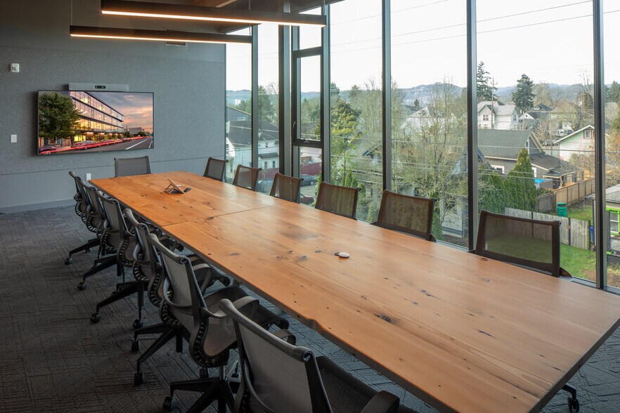 More Photos Of 3720 N Vancouver Ave, Portland Office For Lease