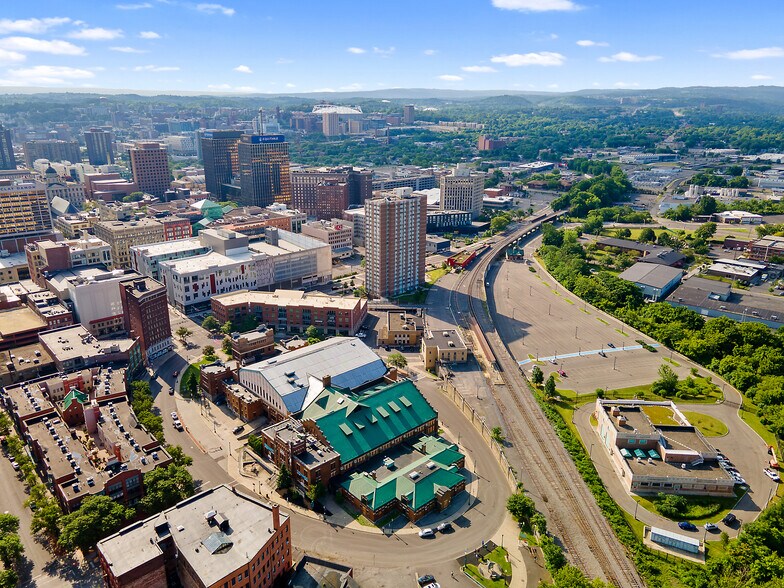 More Photos Of 269 W Jefferson St, Syracuse Office For Lease