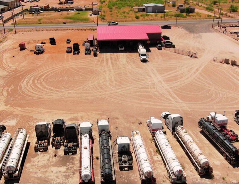 More Photos Of 1003 E County Road 140, Midland Industrial For Lease