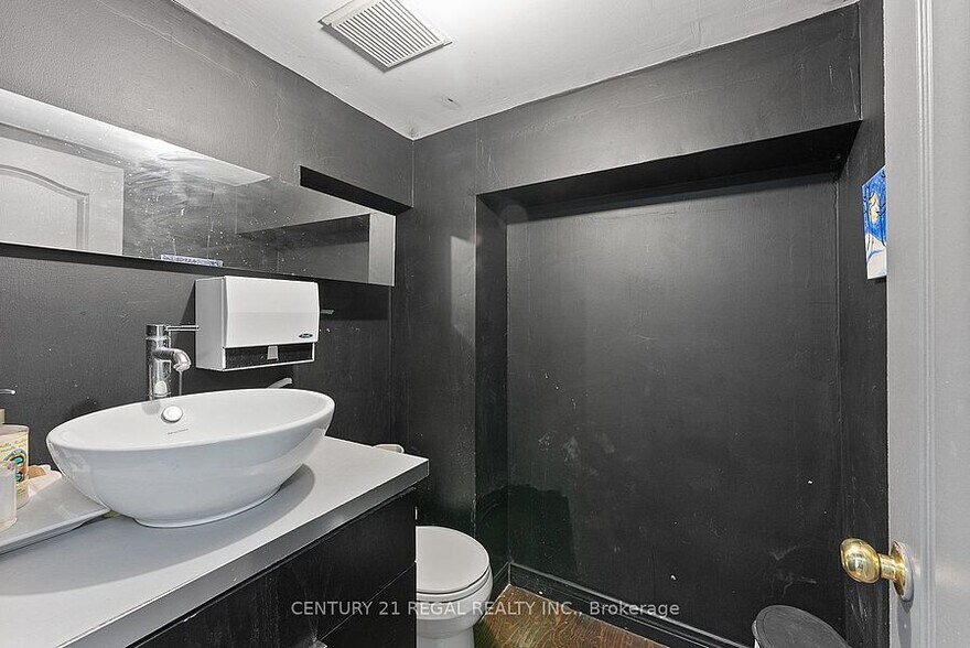 More Photos Of 1664 Queen St W, Toronto Storefront Retail Residential For Sale