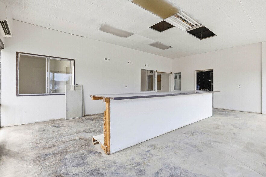 More Photos Of 2676 Van Giesen St, Richland Industrial For Sale