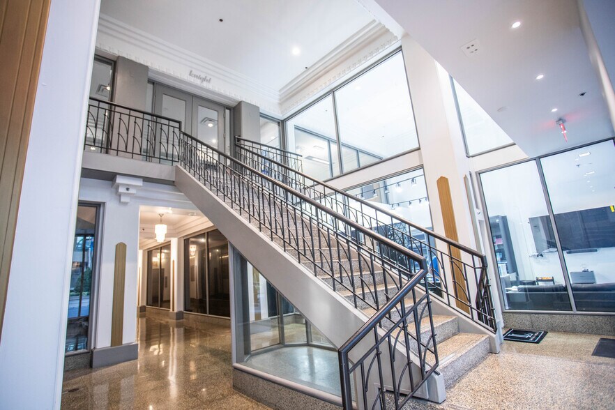 More Photos Of 130 S Orange Ave, Orlando Office Residential For Lease
