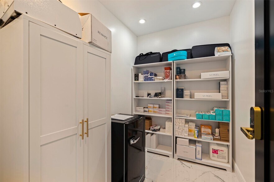 More Photos Of 1481 Belleair Rd, Clearwater Medical For Sale