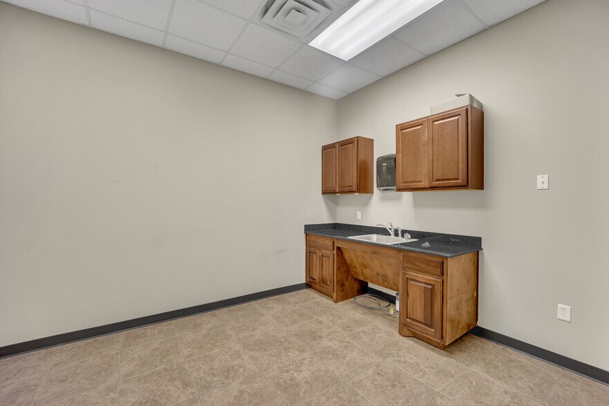 More Photos Of 1804 Owen Ct, Mansfield Light Distribution For Sale