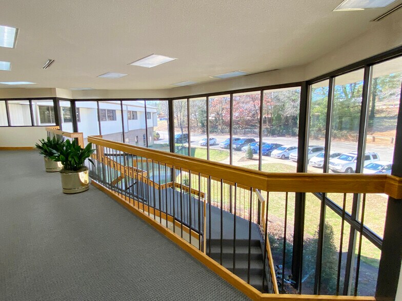 More Photos Of 4917 Waters Edge Dr, Raleigh Office For Lease