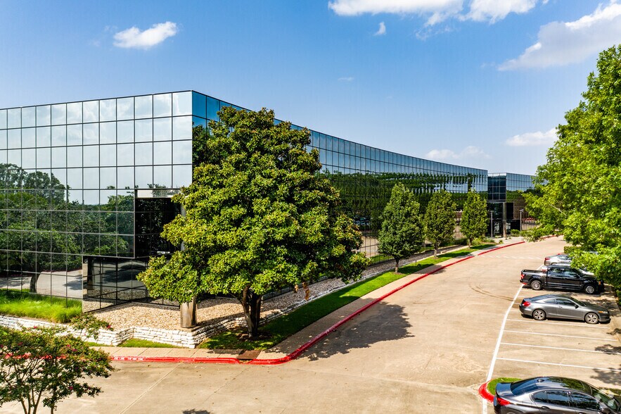 More Photos Of 9600 Great Hills Trl, Austin Office For Lease