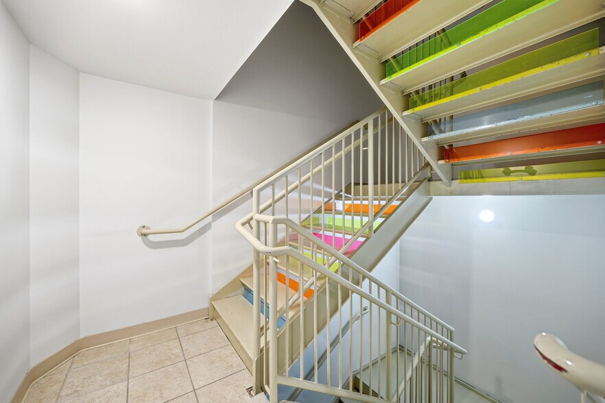 More Photos Of 354 Avenue C, Bayonne Freestanding For Sale