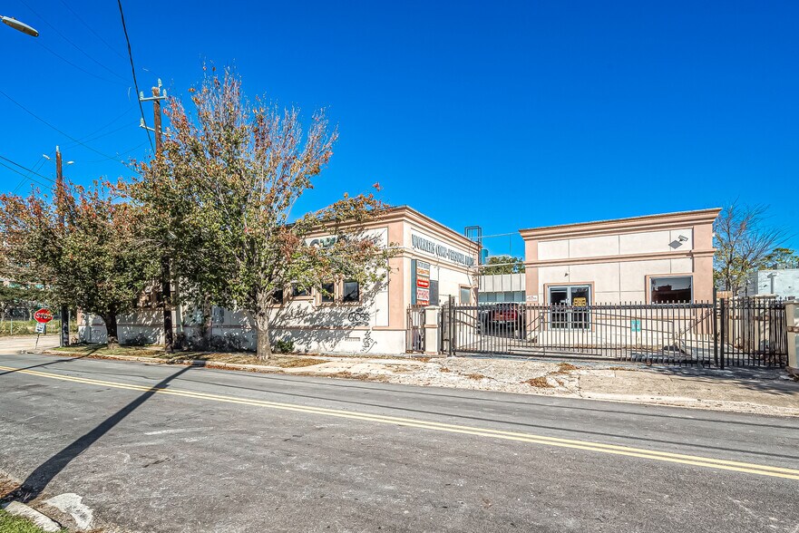 More Photos Of 2715 Fannin St, Houston Medical For Sale