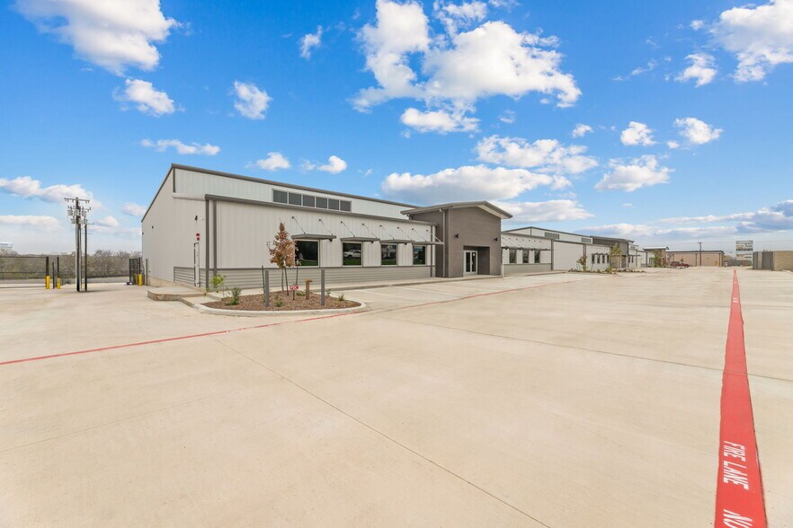 More Photos Of 10042 FM 1976, Universal City Unknown For Lease