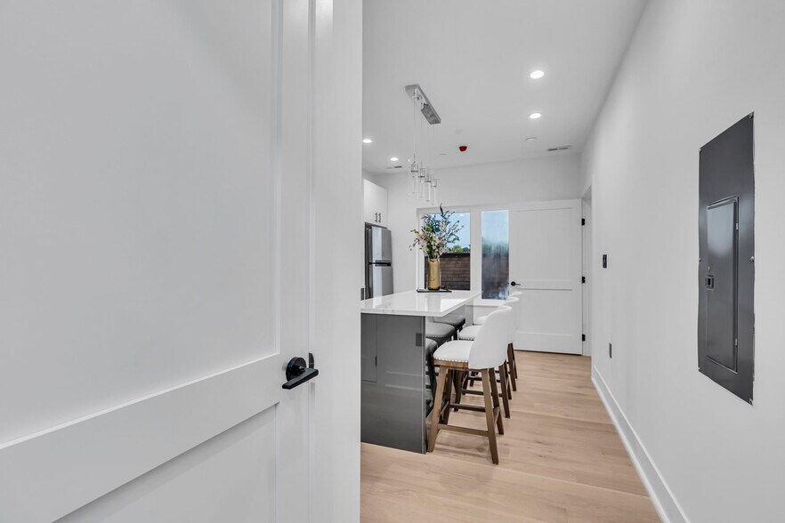 More Photos Of 1103 Fern St NW, Washington Apartments For Sale