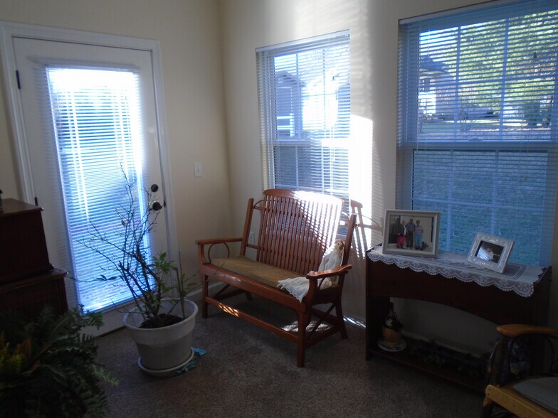 More Photos Of 11 Alisha Ln, Columbiana Apartments For Sale