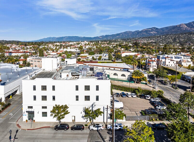 More Photos Of 25 E Mason St, Santa Barbara Research And Development For Lease