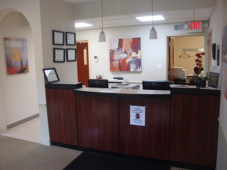 More Photos Of 167 Main St, Metuchen Medical For Lease