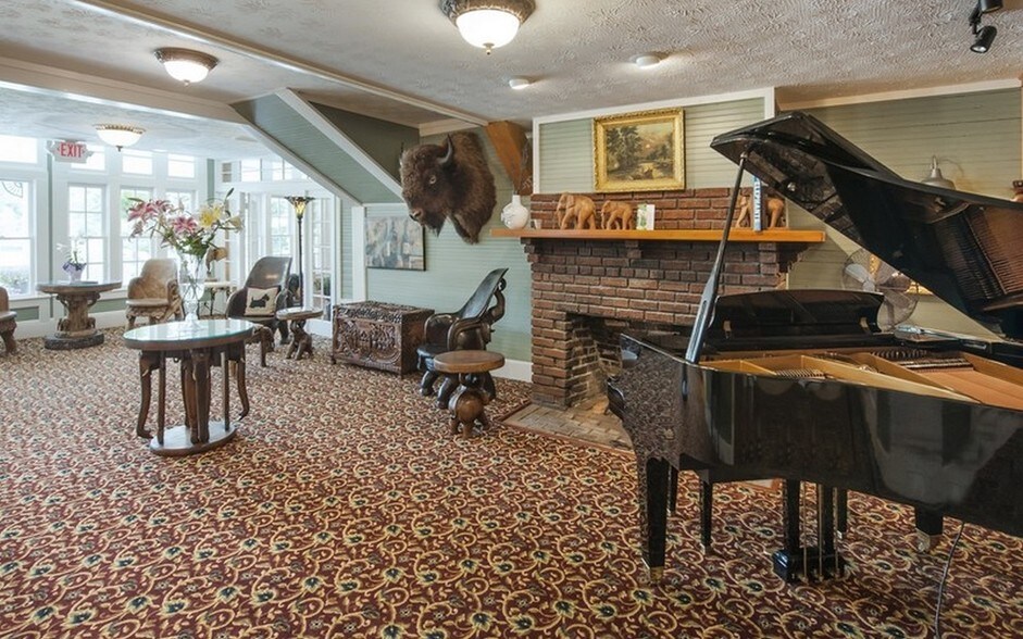 More Photos Of 107 N Broadway St, Fellsmere Hotel For Sale