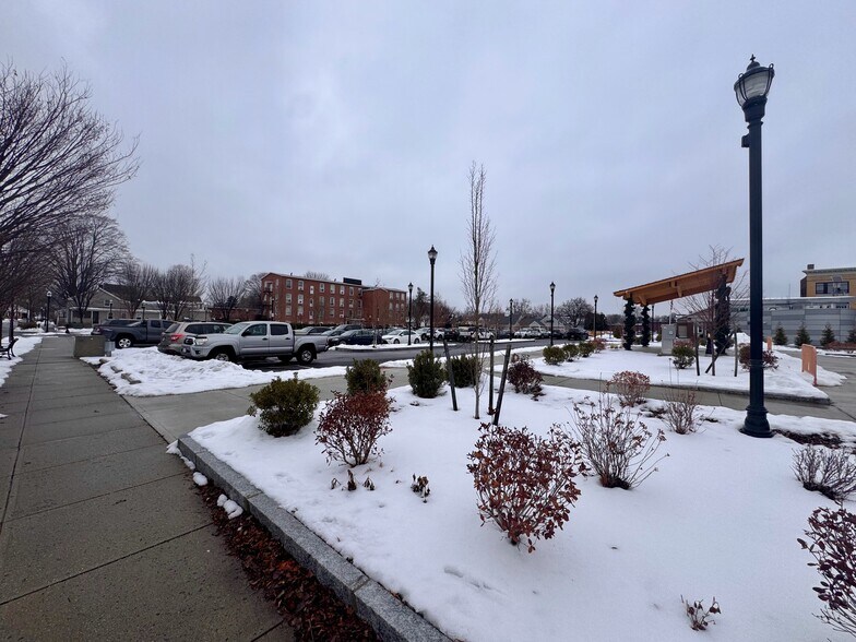 More Photos Of 38 Elm St, Westfield Storefront Retail Office For Lease