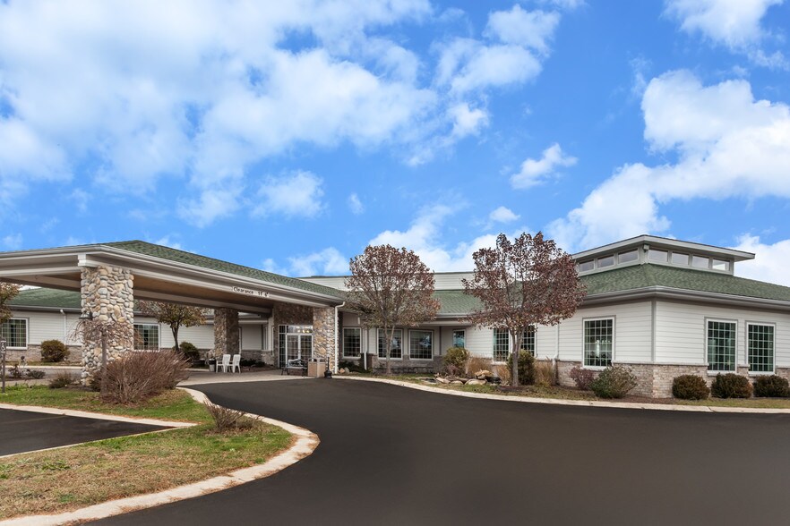 Primary Photo Of 7576 S Pere Marquette Hwy, Pentwater Hotel For Sale