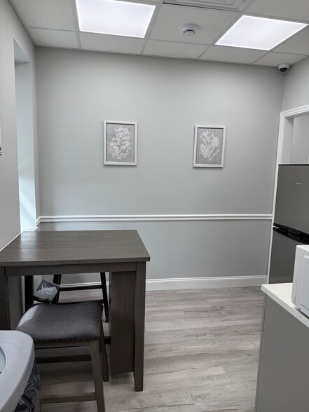 More Photos Of 3930 Richmond Ave, Staten Island Medical For Lease