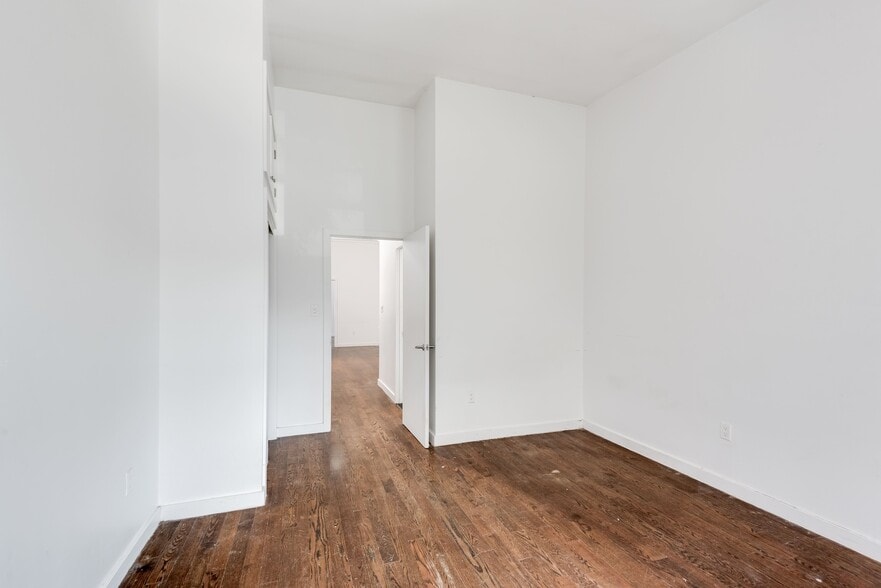 More Photos Of 886 Franklin Ave, Brooklyn Apartments For Sale