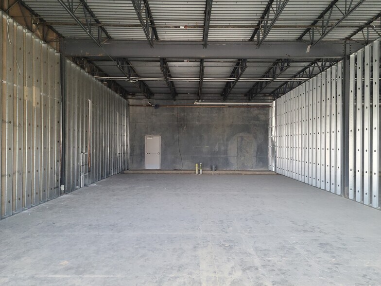 More Photos Of 1227 Grand West Blvd, Katy Storefront For Sale