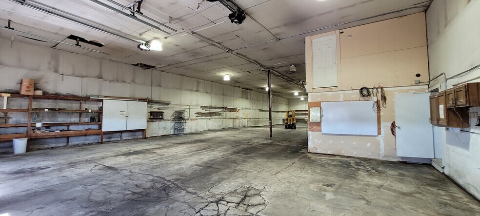 More Photos Of 3105 Vaughn Rd, Great Falls Industrial For Sale
