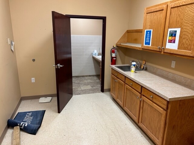 More Photos Of 48 Animal Clinic Rd, Stuart Bank For Lease