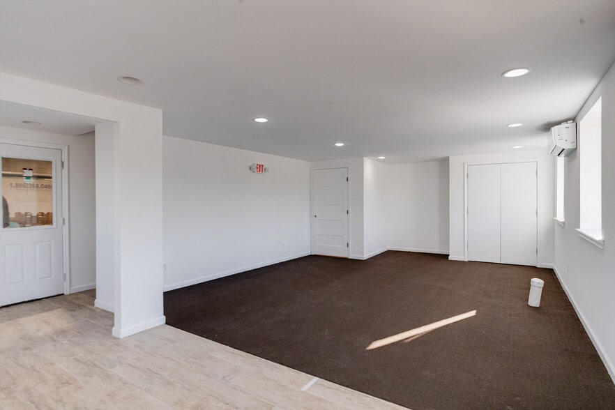 More Photos Of 900-912 Baltic Ave, Baltimore Warehouse For Sale