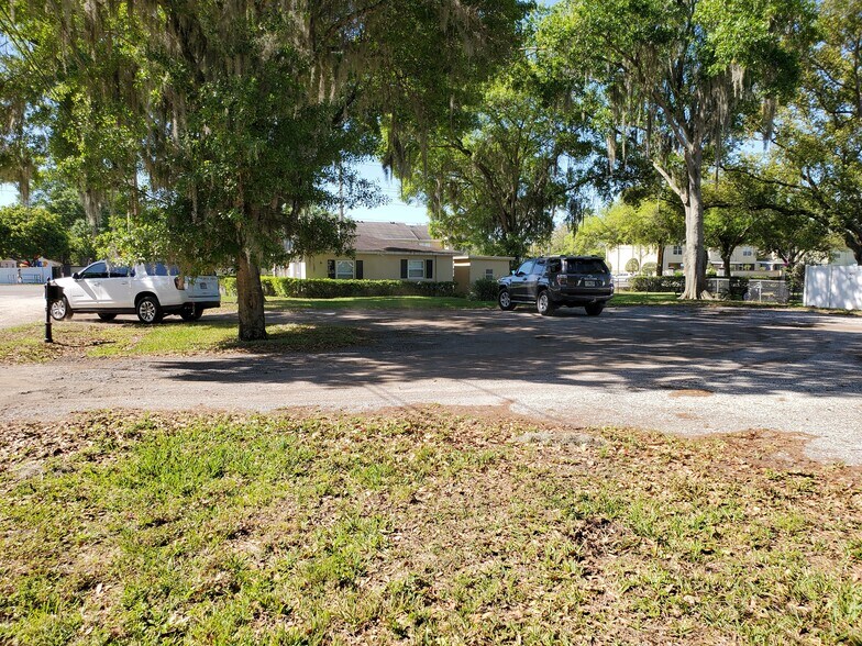 More Photos Of 10418 Bloomingdale Ave, Riverview Office Residential For Sale