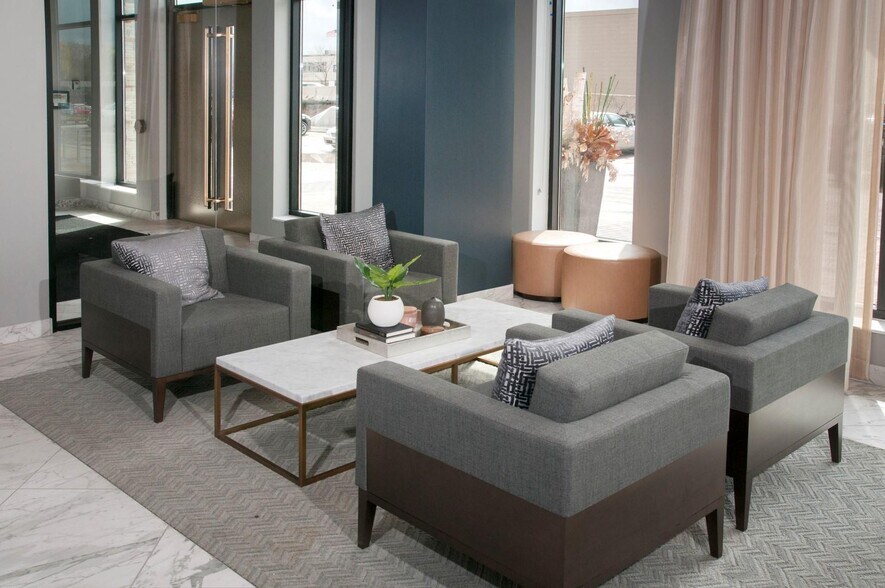 More Photos Of 1700 Plymouth Rd, Minnetonka Apartments For Lease