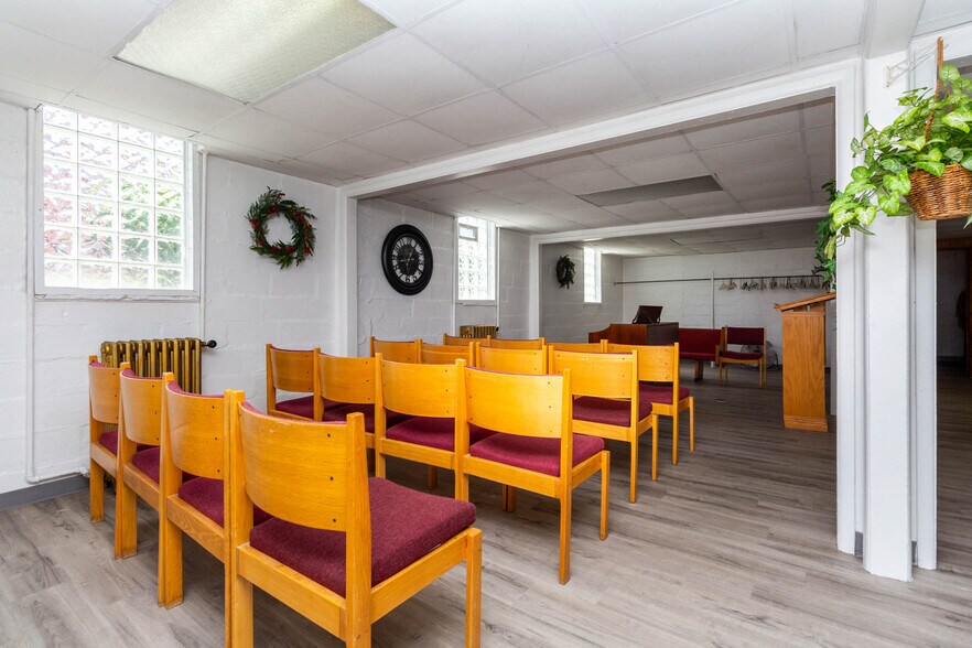 More Photos Of 1196 Joslyn Ave, Pontiac Religious Facility For Sale