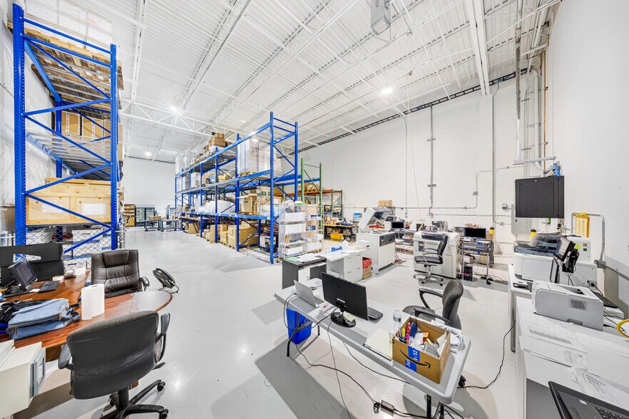 More Photos Of 12601 NW 115th Ave, Medley Warehouse For Lease