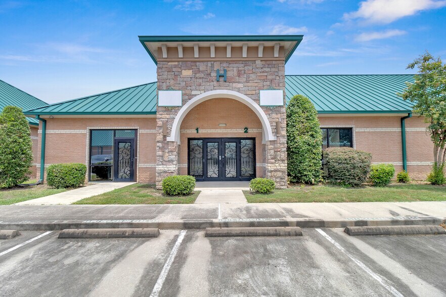 More Photos Of 1125 Cypress Station Dr, Houston Medical For Lease