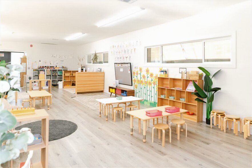 More Photos Of 77 N San Mateo Dr, San Mateo Daycare Center For Lease