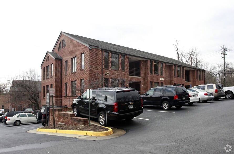 More Photos Of 407 Church St NE, Vienna Medical For Lease
