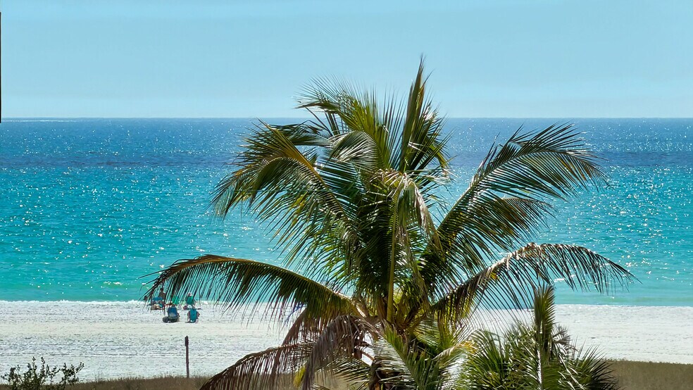 More Photos Of 5610 AVENIDA DEL MARE, Sarasota Specialty For Sale