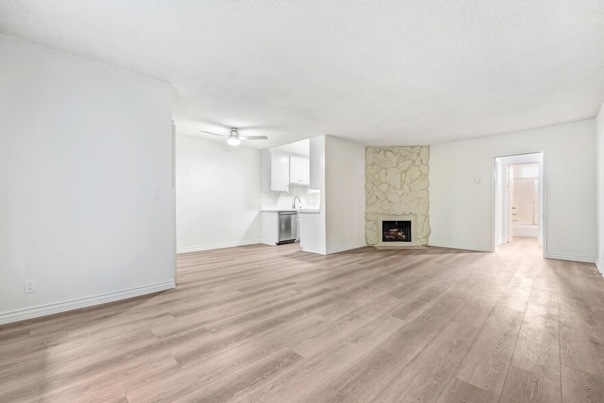 More Photos Of 824 Maple St, Santa Monica Apartments For Sale