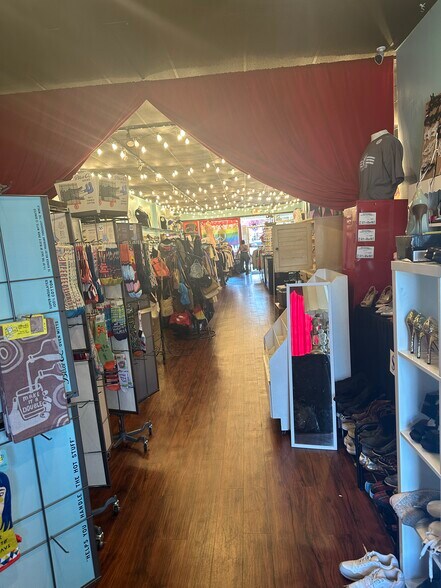 More Photos Of 33 E Main St, Patchogue Storefront For Lease