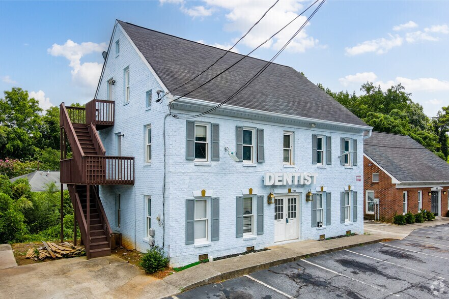 Primary Photo Of 2897 Mountain Industrial Blvd, Tucker Medical For Sale