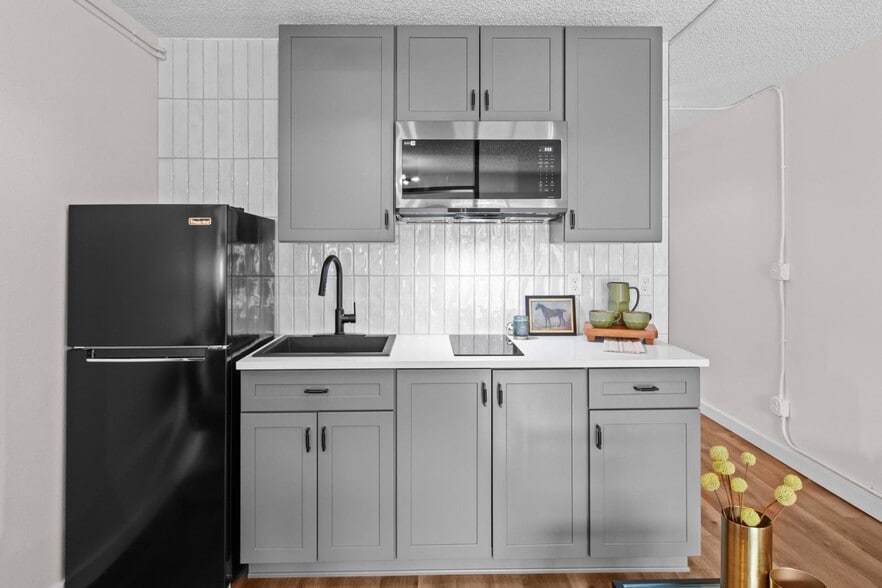 More Photos Of 9 N 9th St, Yakima Apartments For Lease