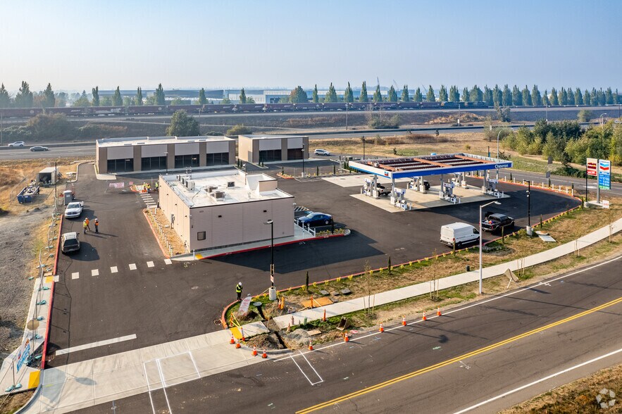 More Photos Of 3227-3231 Columbia House Blvd, Vancouver Unknown For Lease