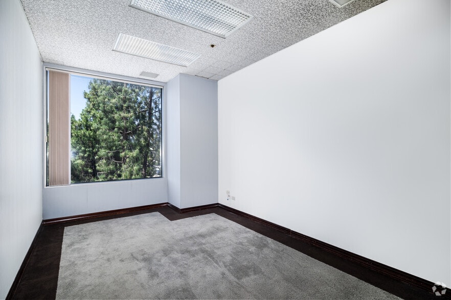 Photo of 3rd Floor Ste Executive Suite