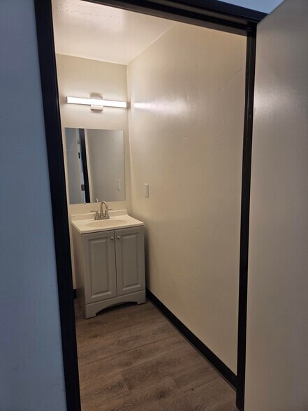 More Photos Of 1705-1727 National City Blvd, National City Auto Dealership For Lease