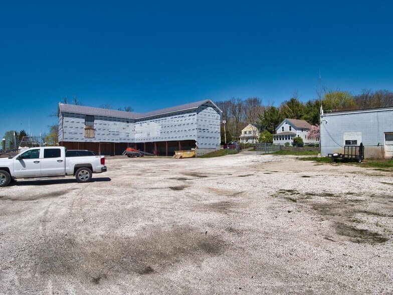 More Photos Of 2139 Main Rd, Tiverton Marina For Sale