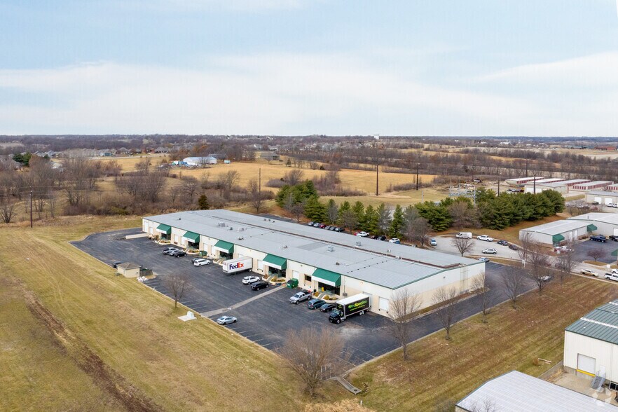 More Photos Of 1053-1071 W Innovation Dr, Kearney Warehouse For Lease