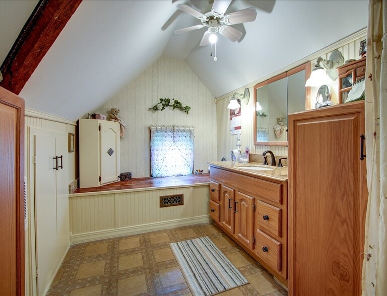 More Photos Of 318 Quapaw Ave, Hot Springs Hospitality For Sale