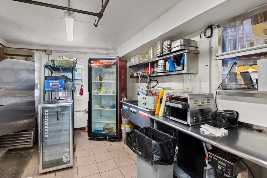 More Photos Of 512 Long Beach Blvd, Surf City Restaurant For Sale