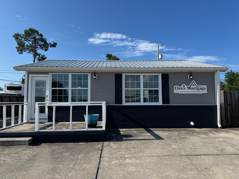Primary Photo Of 3707 W 23rd St, Panama City Office For Sale